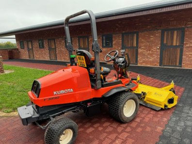 Kubota F3890 mower