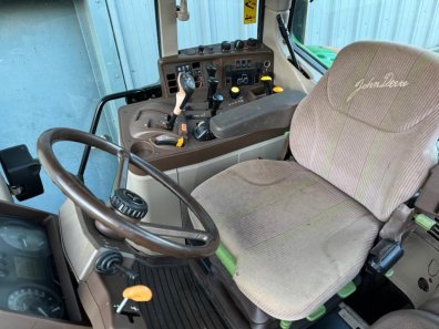 John Deere 6320