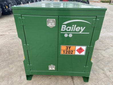 Bailey 2000LT fuel bowser