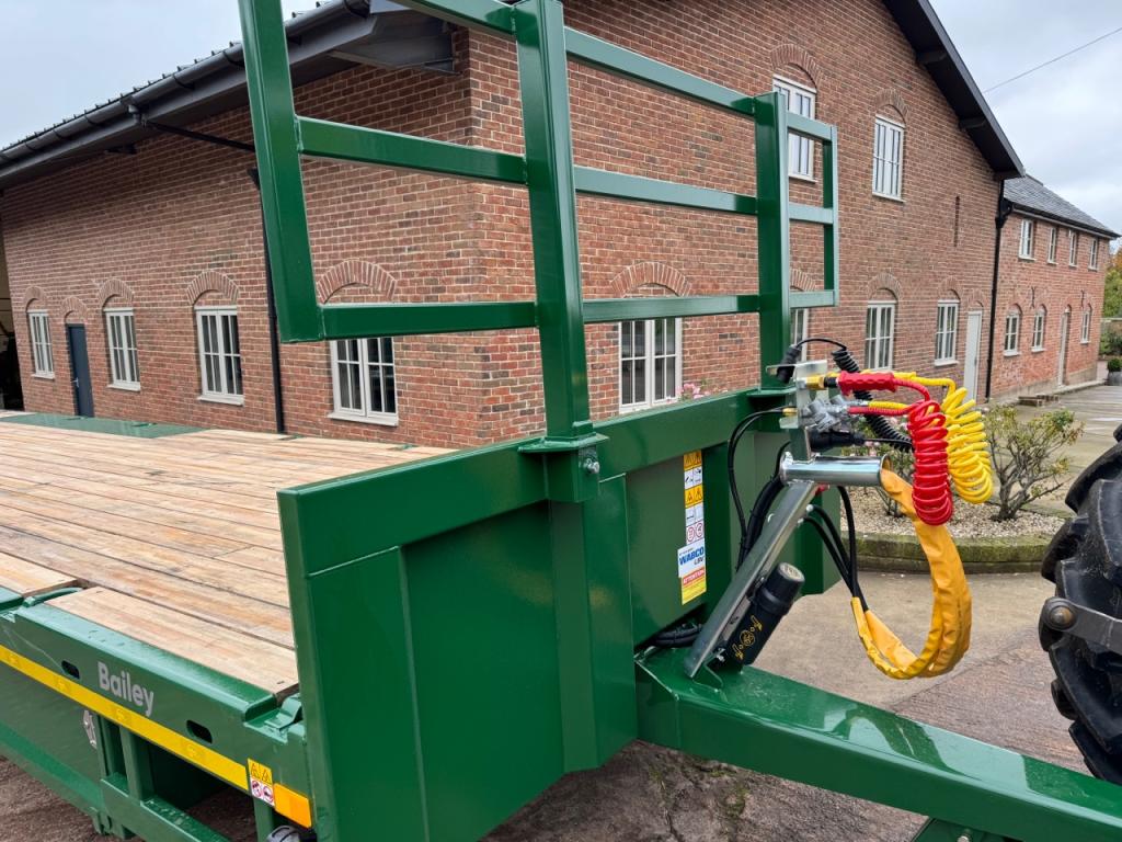 Bailey Flat Deck Tri-axle trailer