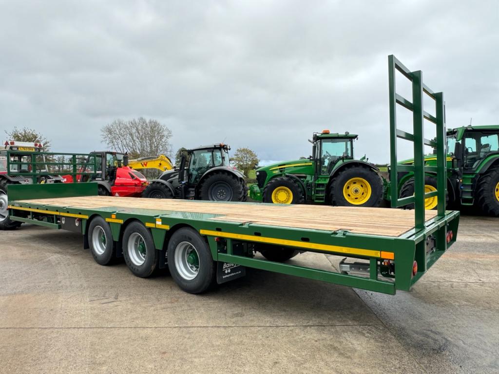 Bailey Flat Deck Tri-axle trailer
