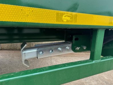 Bailey Flat Deck Tri-axle trailer