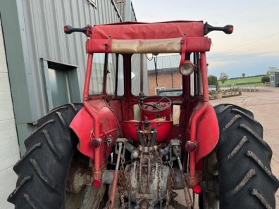 Massey Ferguson 65