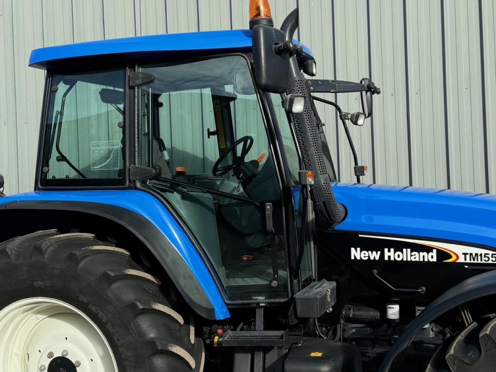 New Holland TM 155