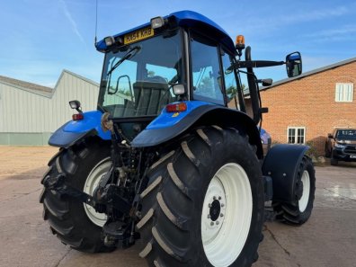 New Holland TM 155
