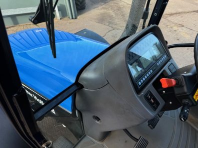 New Holland TM 155