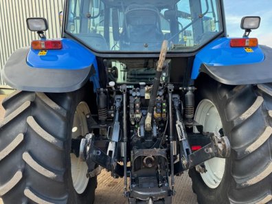 New Holland TM 155