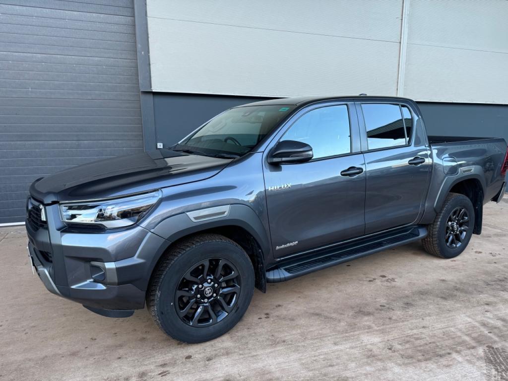 Toyota Hi-Lux Invincible X 2.8 Diesel