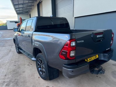 Toyota Hi-Lux Invincible X 2.8 Diesel