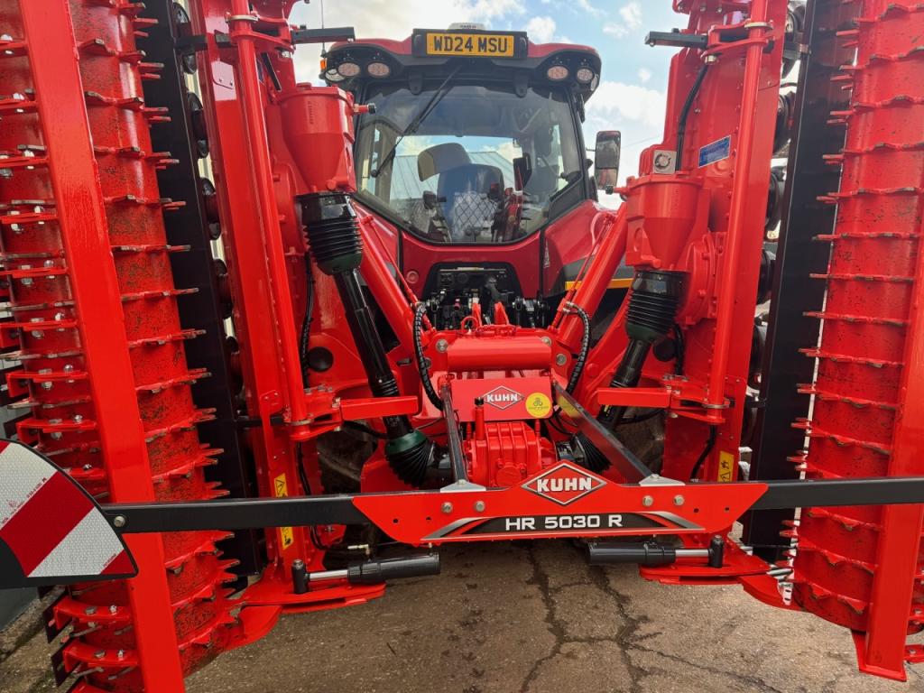 Kuhn HR 5030R 5 Metre hydraulic folding power harrow