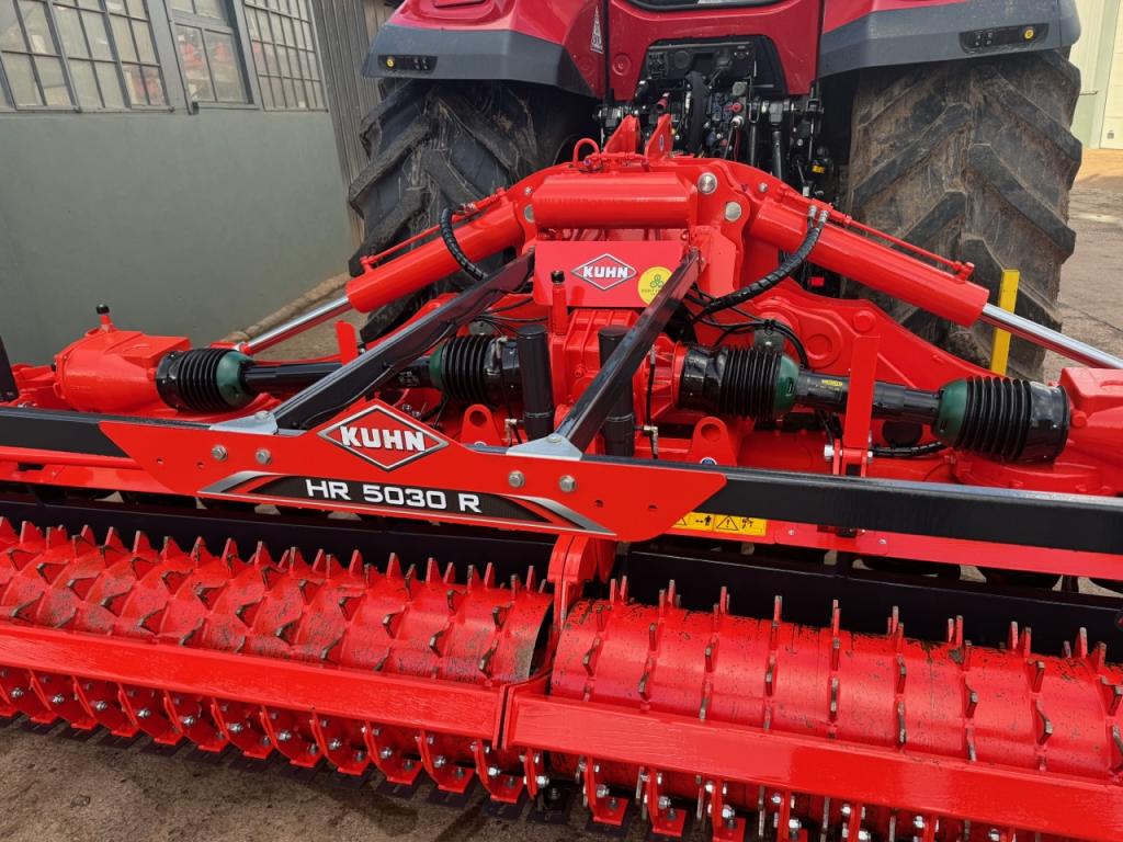 Kuhn HR 5030R 5 Metre hydraulic folding power harrow