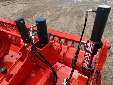 Kuhn HR 5030R 5 Metre hydraulic folding power harrow
