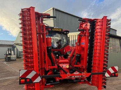 Kuhn HR 5030R 5 Metre hydraulic folding power harrow