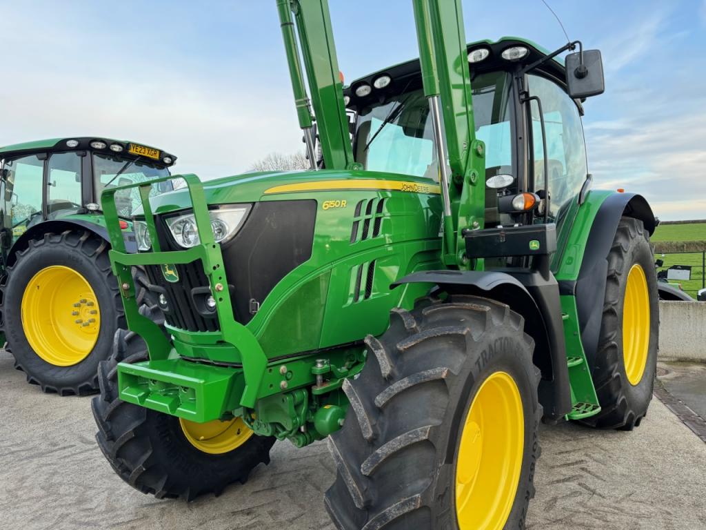John Deere 6150R