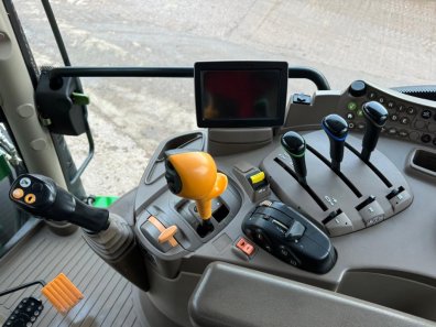 John Deere 6150R