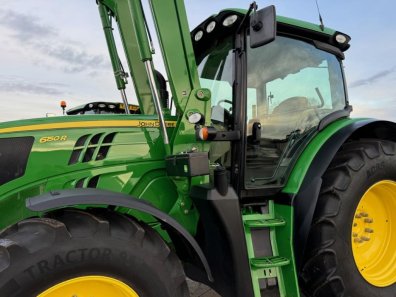 John Deere 6150R