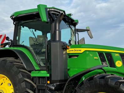 John Deere 7R 310