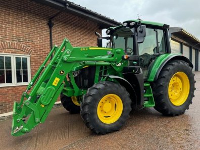 John Deere 6120M
