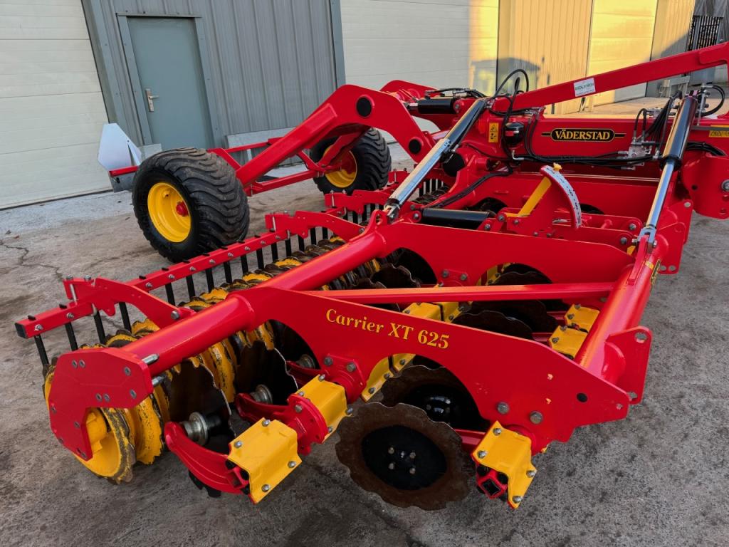 Vaderstad Carrier XT 625