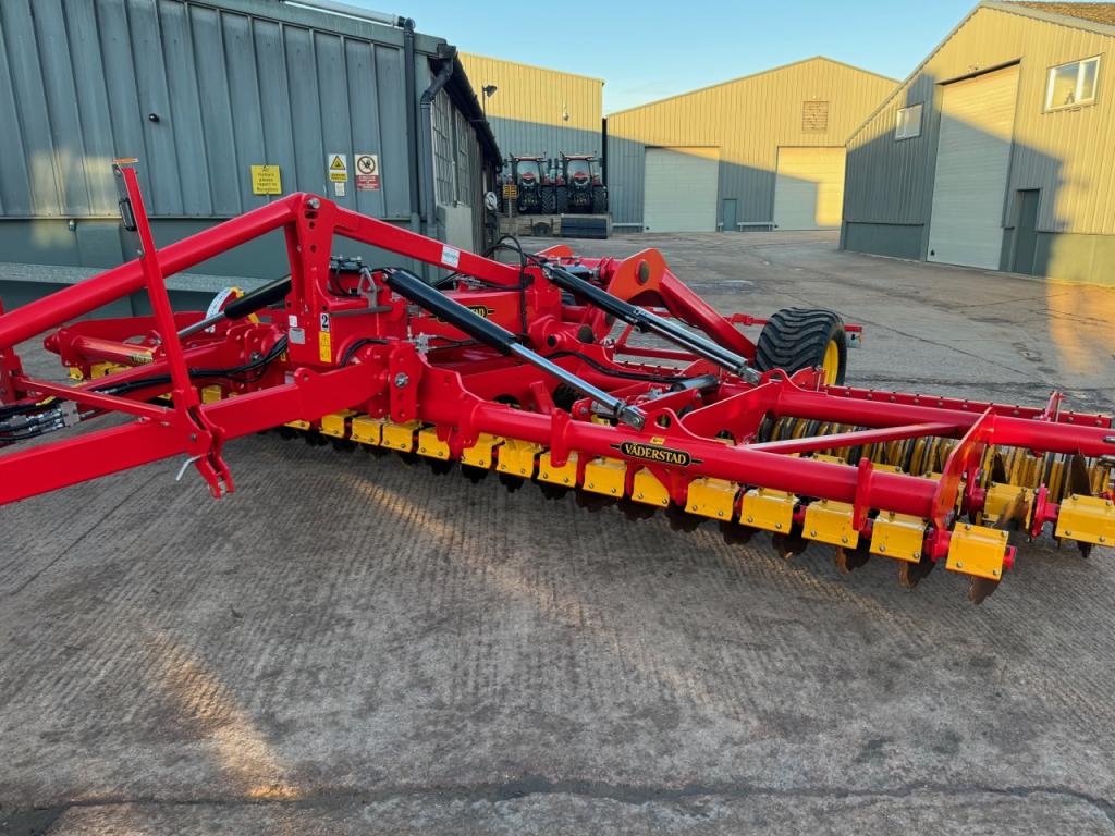 Vaderstad Carrier XT 625