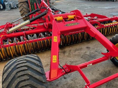 Vaderstad Carrier XT 625