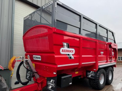 Redrock 200/20.0 silage trailer
