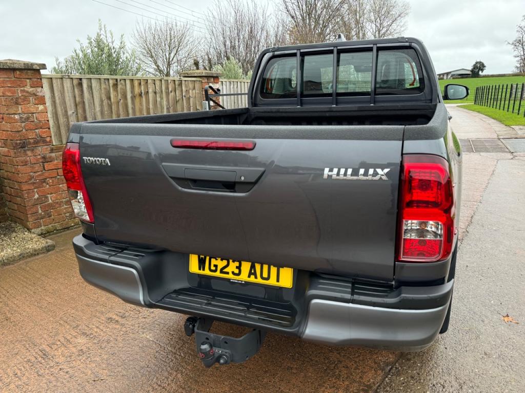 Toyota Hi-Lux Extra cab 2.4 Diesel