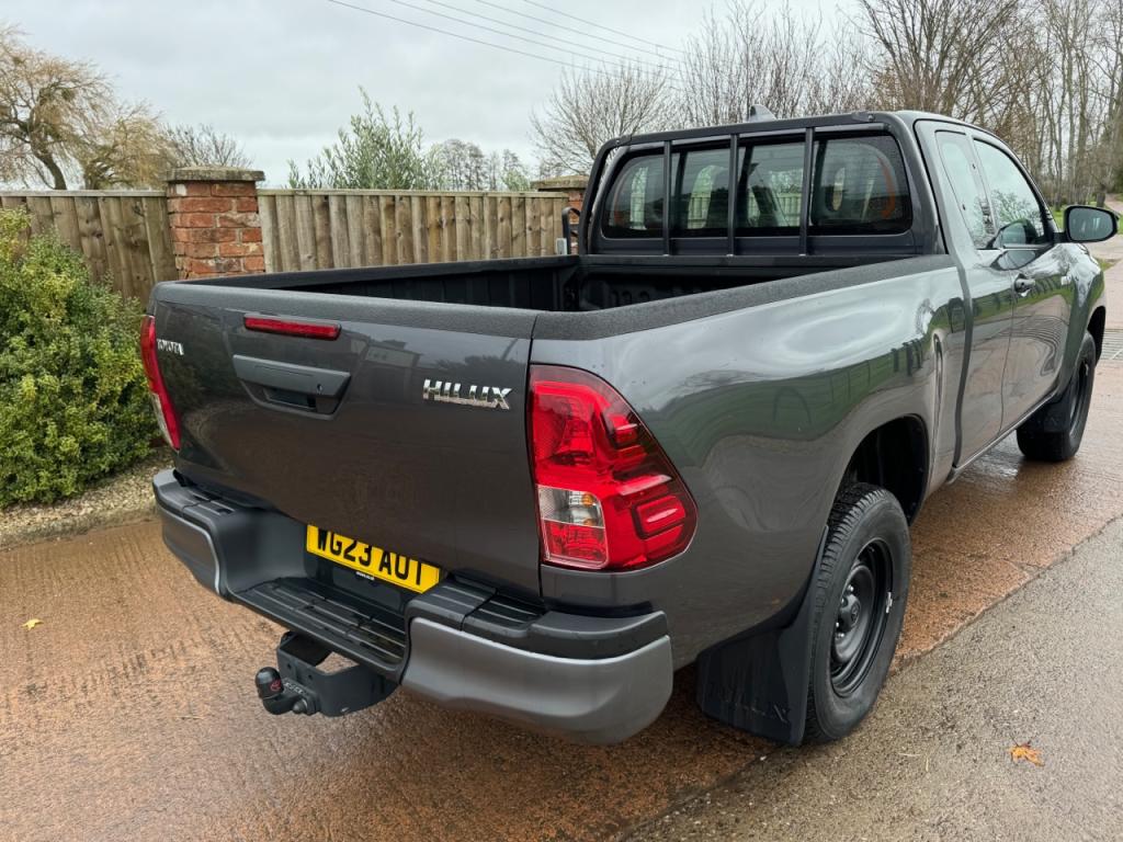 Toyota Hi-Lux Extra cab 2.4 Diesel