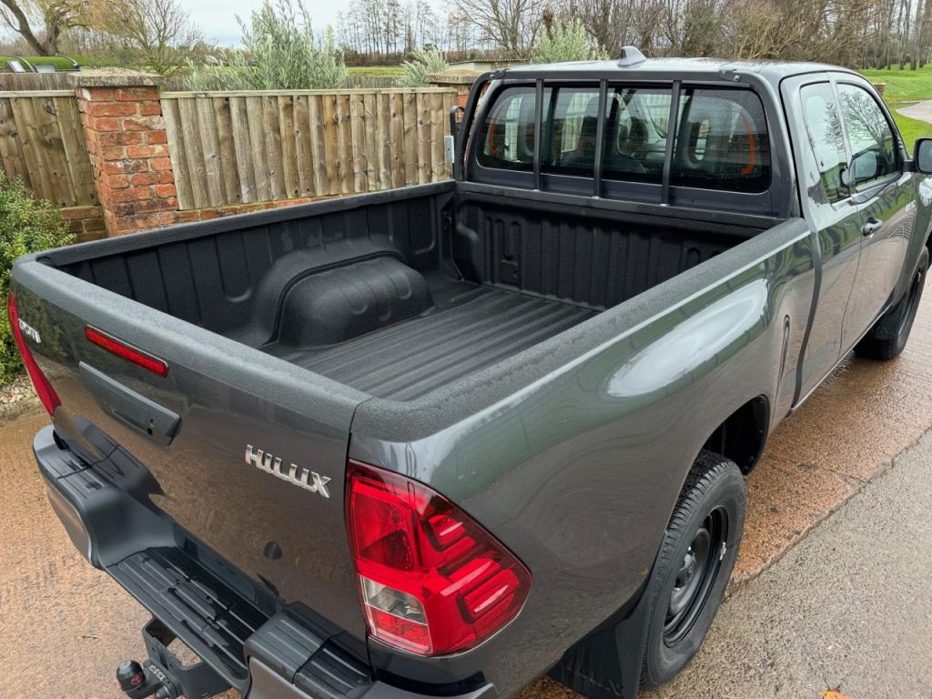 Toyota Hi-Lux Extra cab 2.4 Diesel
