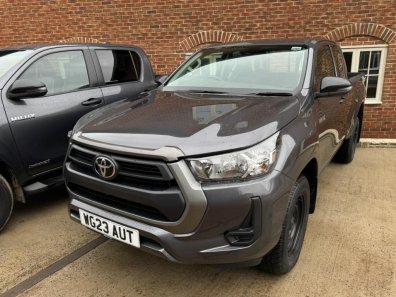 Toyota Hi-Lux Extra cab 2.4 Diesel