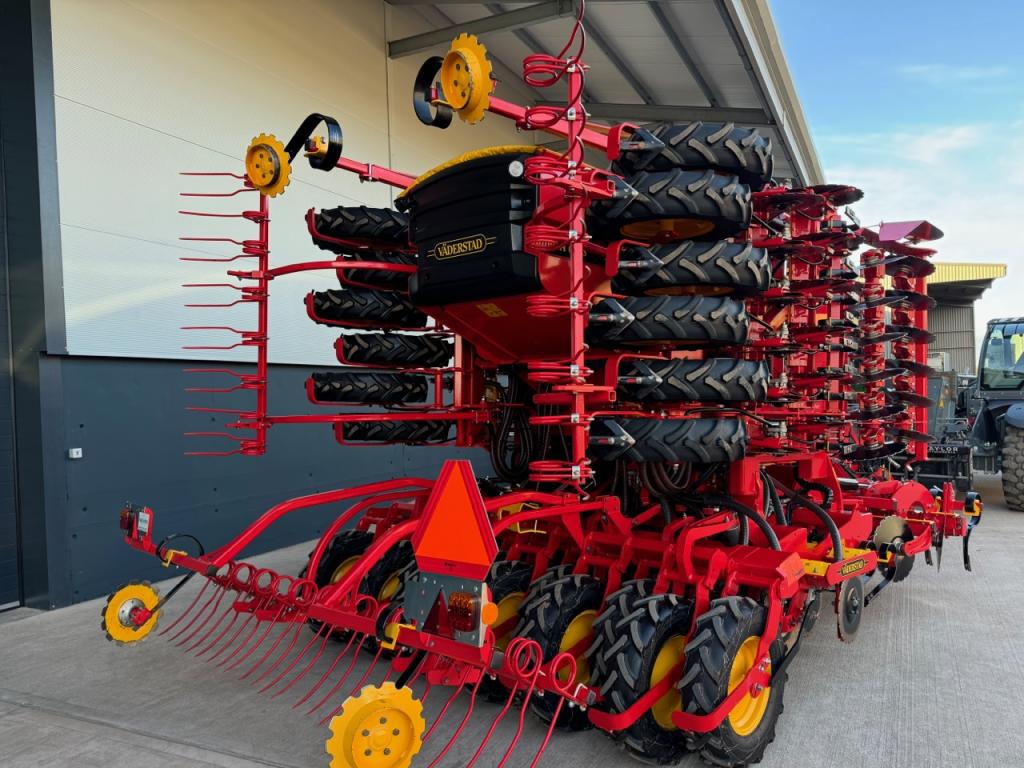 Vaderstad Rapid A 600S 6 Metre drill