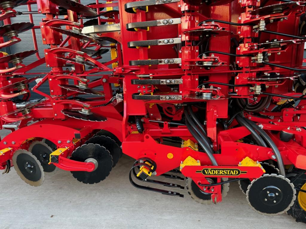 Vaderstad Rapid A 600S 6 Metre drill