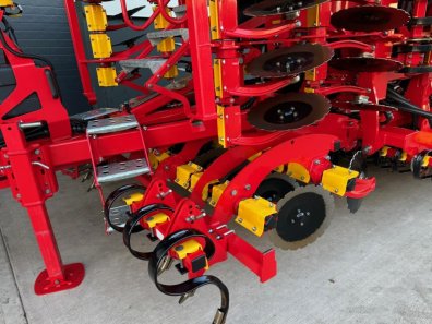 Vaderstad Rapid A 600S 6 Metre drill