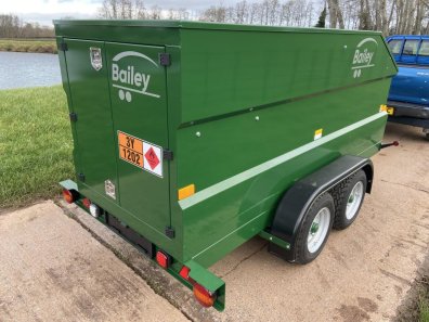 Bailey 2000ltr fuel bowser