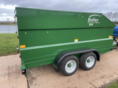Bailey 2000ltr fuel bowser