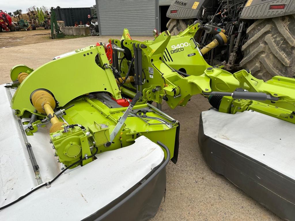 Claas Disco 9400C + 3200FC mower conditioners