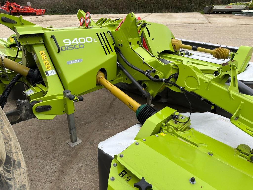 Claas Disco 9400C + 3200FC mower conditioners