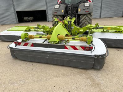 Claas Disco 9400C + 3200FC mower conditioners