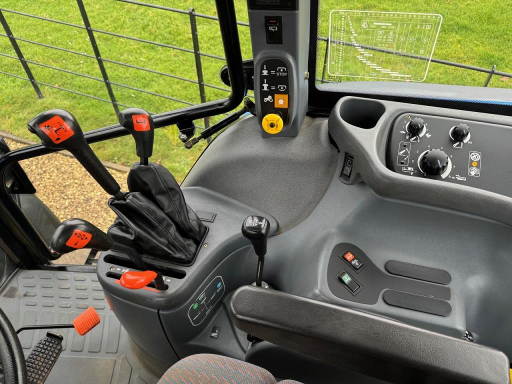 New Holland TS115 SL