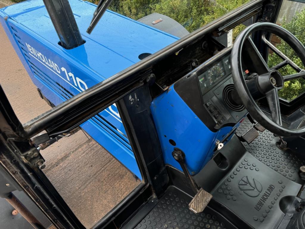 New Holland 110-90 DT