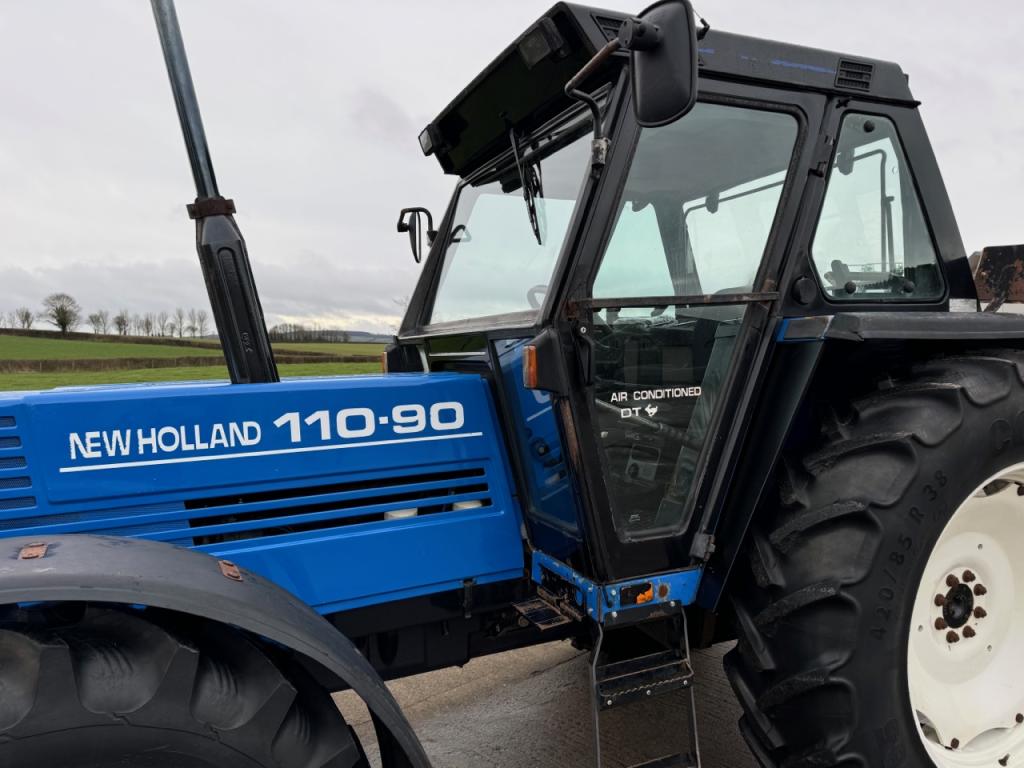 New Holland 110-90 DT
