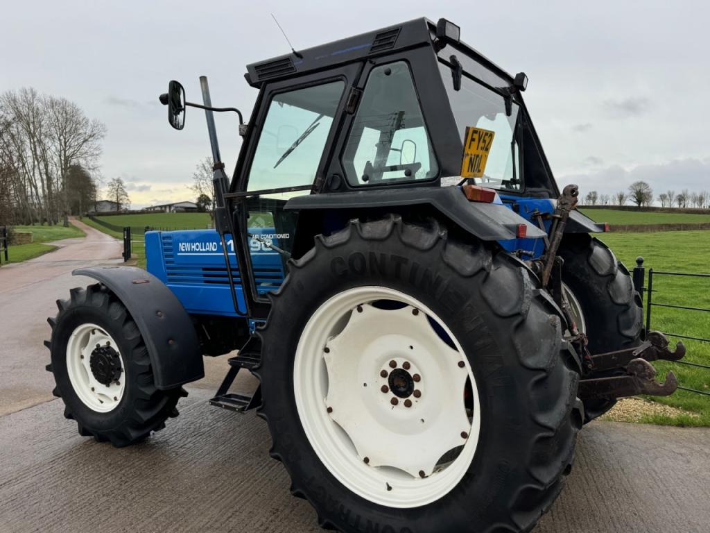 New Holland 110-90 DT
