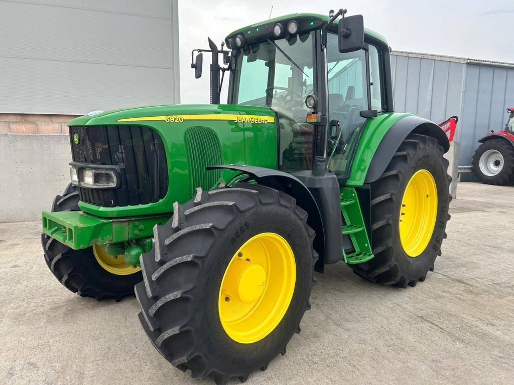 John Deere 6920