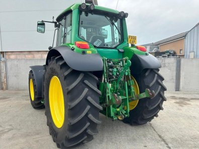 John Deere 6920