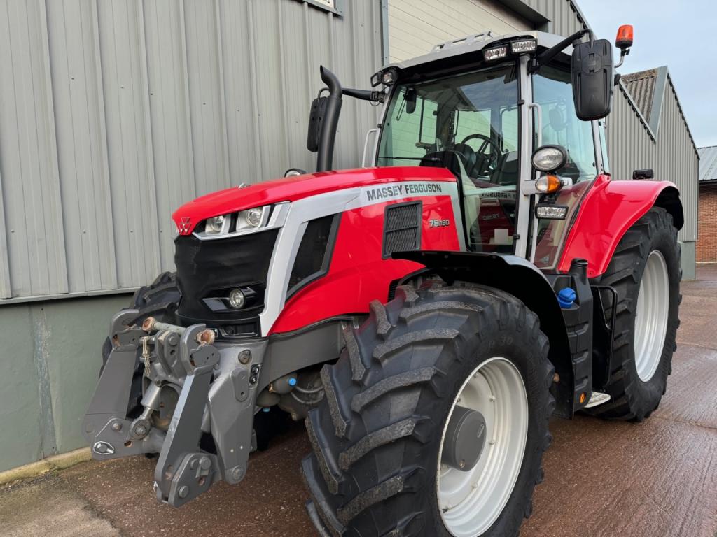 Massey Ferguson 7S 190