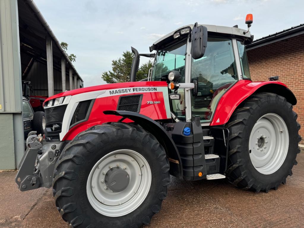 Massey Ferguson 7S 190
