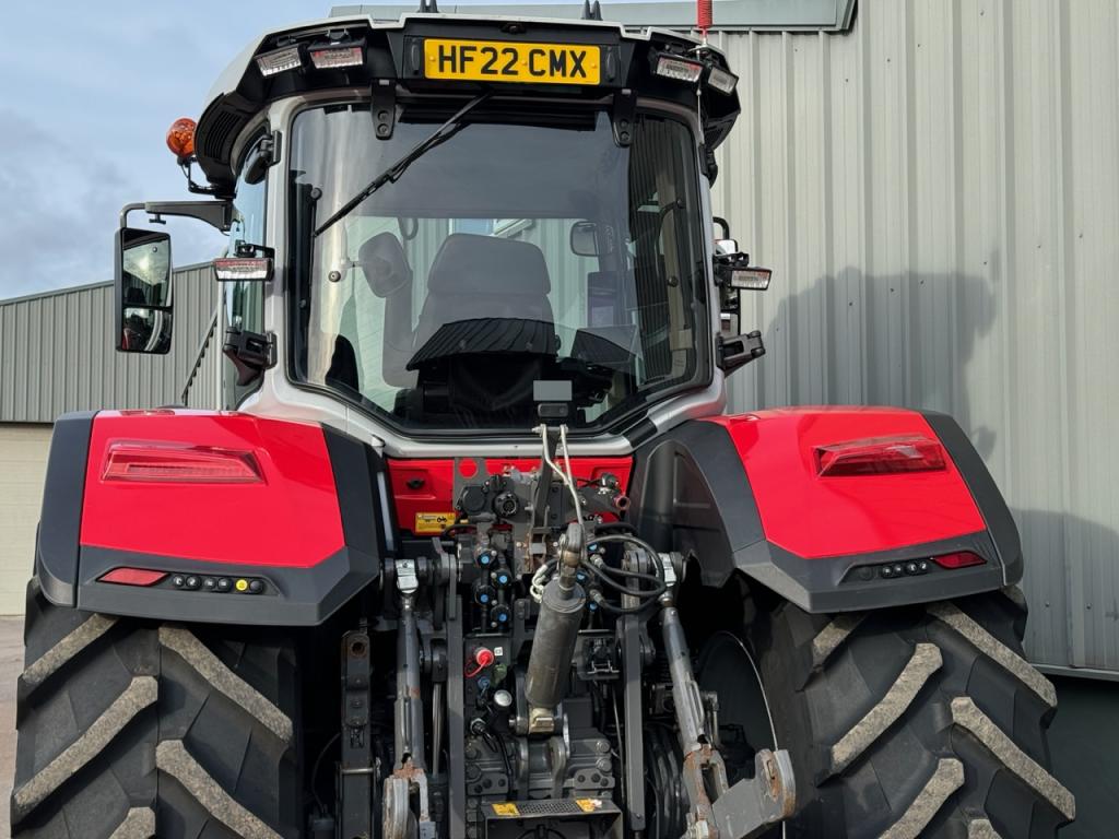 Massey Ferguson 8S 265 Exclusive
