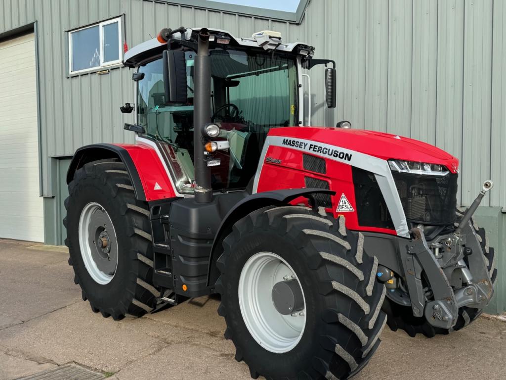 Massey Ferguson 8S 265 Exclusive