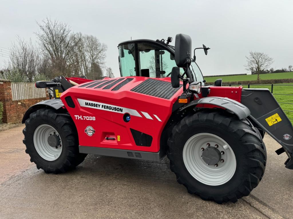 Massey Ferguson TH.7038 telescopic