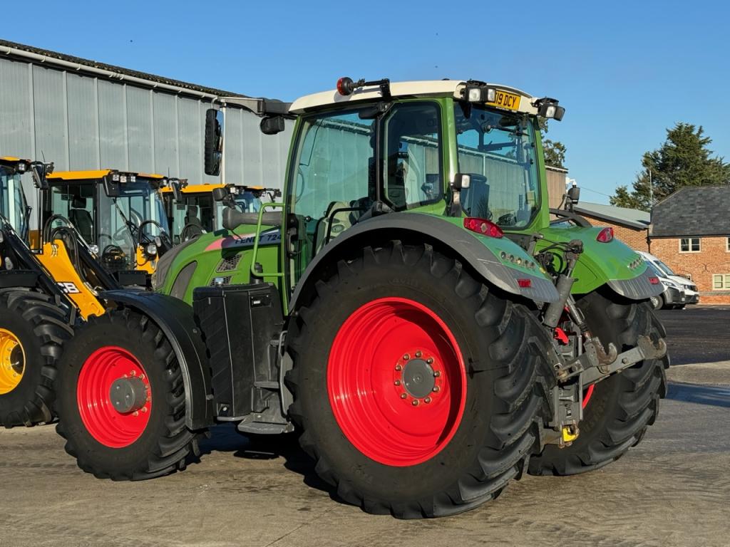 Fendt 724 Profi-Plus